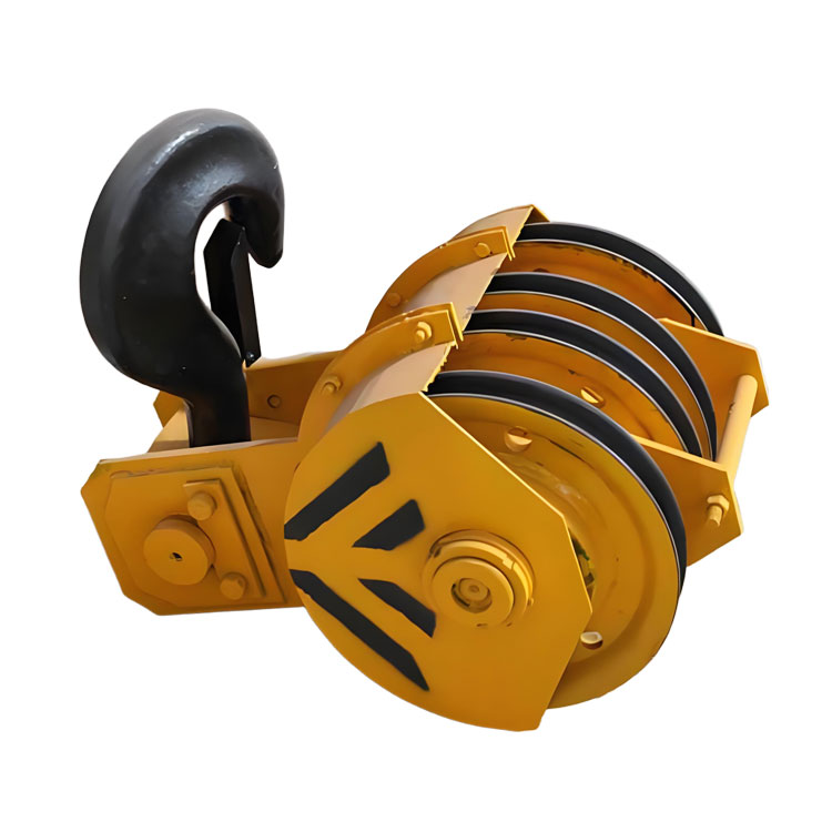 Galvanized crane hook corrosion resistant
