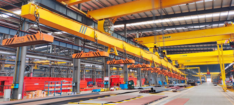 Işına monte edilmiş elektromanyetik kaldırma mıknatısları
