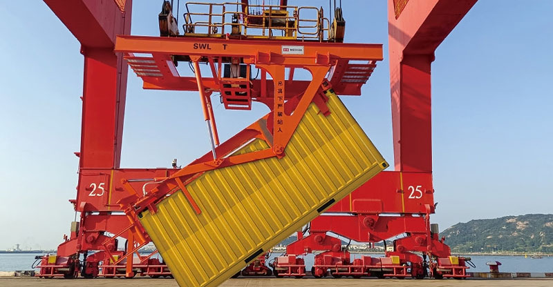 container spreader size standards