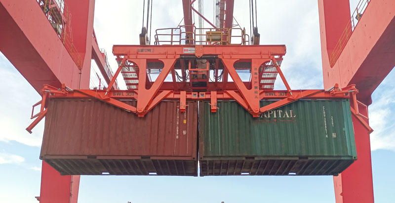 container spreader size standards