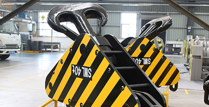 How to read crane hook markings?