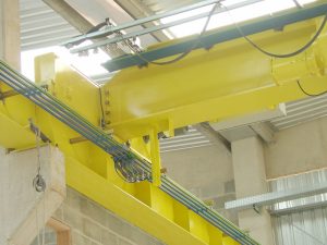 Insulated crane conductor rail