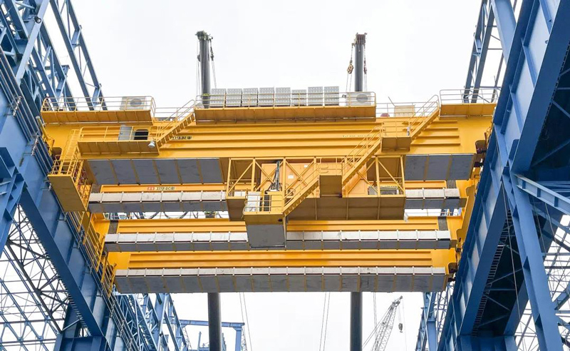 70 Tonne outomatiese brugkrane