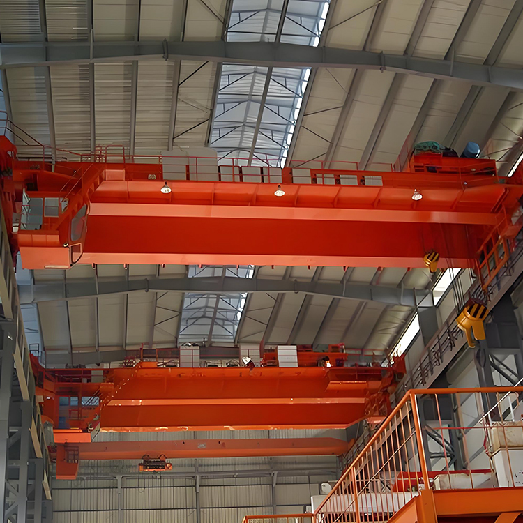 用于铝冶炼厂作业的桥式起重机