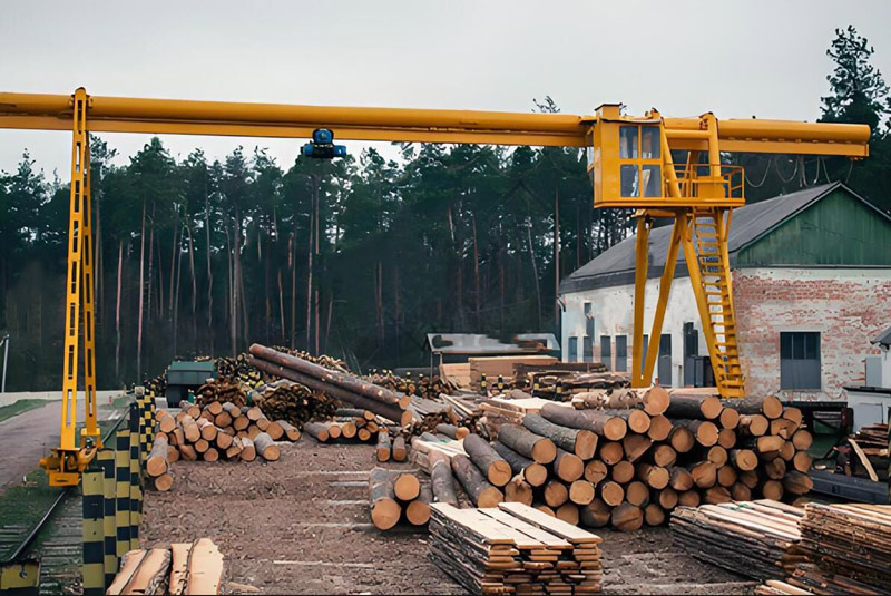 用于木材吊装的龙门起重机