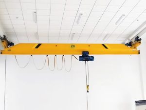 Small overhead crane