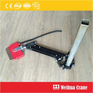 current collector for eot crane