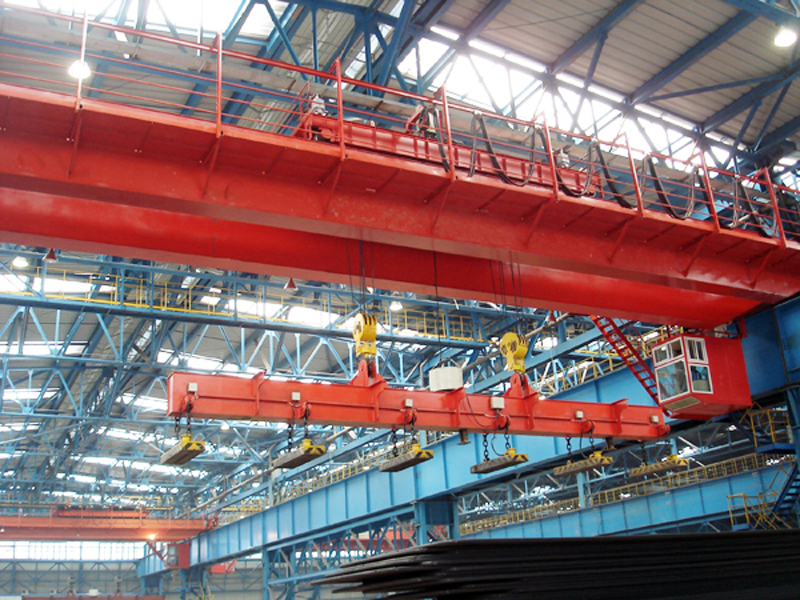 Double Girder Overhead Crane With Electromagnet