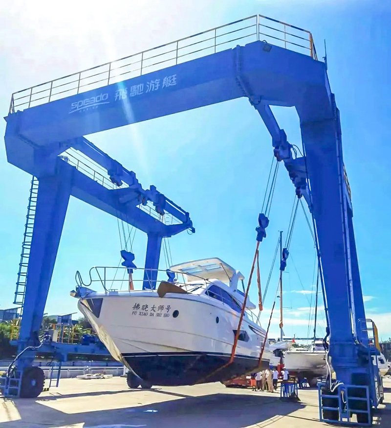 Yacht Handling Crane