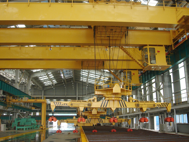magnetic overhead crane for steel handling