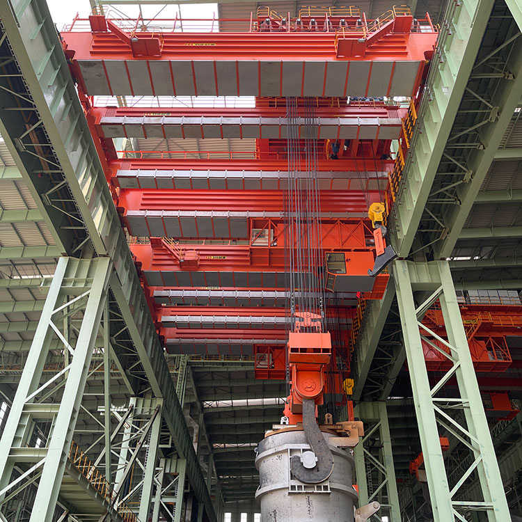 Molten Metal Crane For Ladle Handling