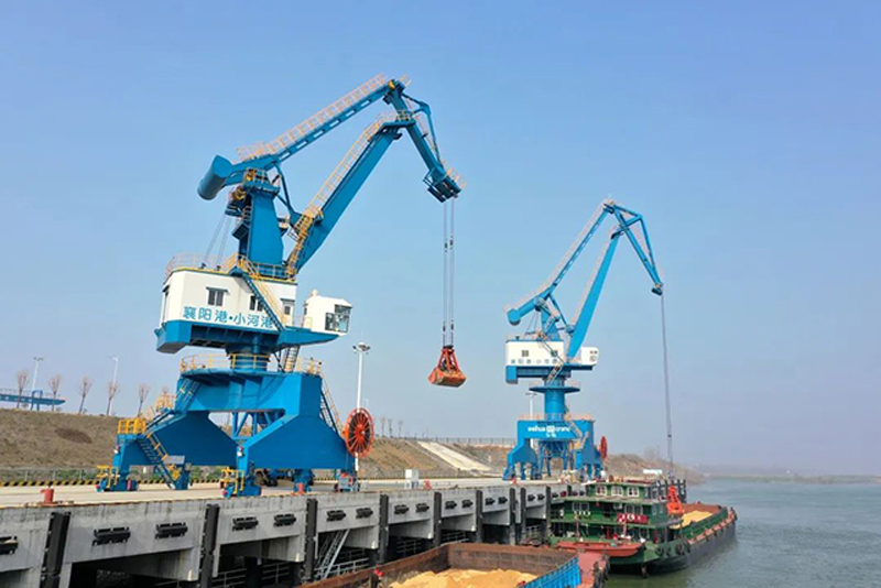 What is a portal crane?