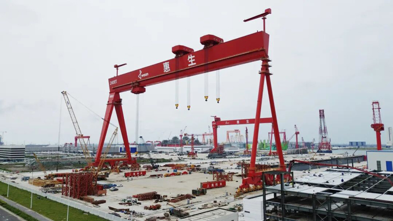 2400 ton gantry crane completes heavy-load test